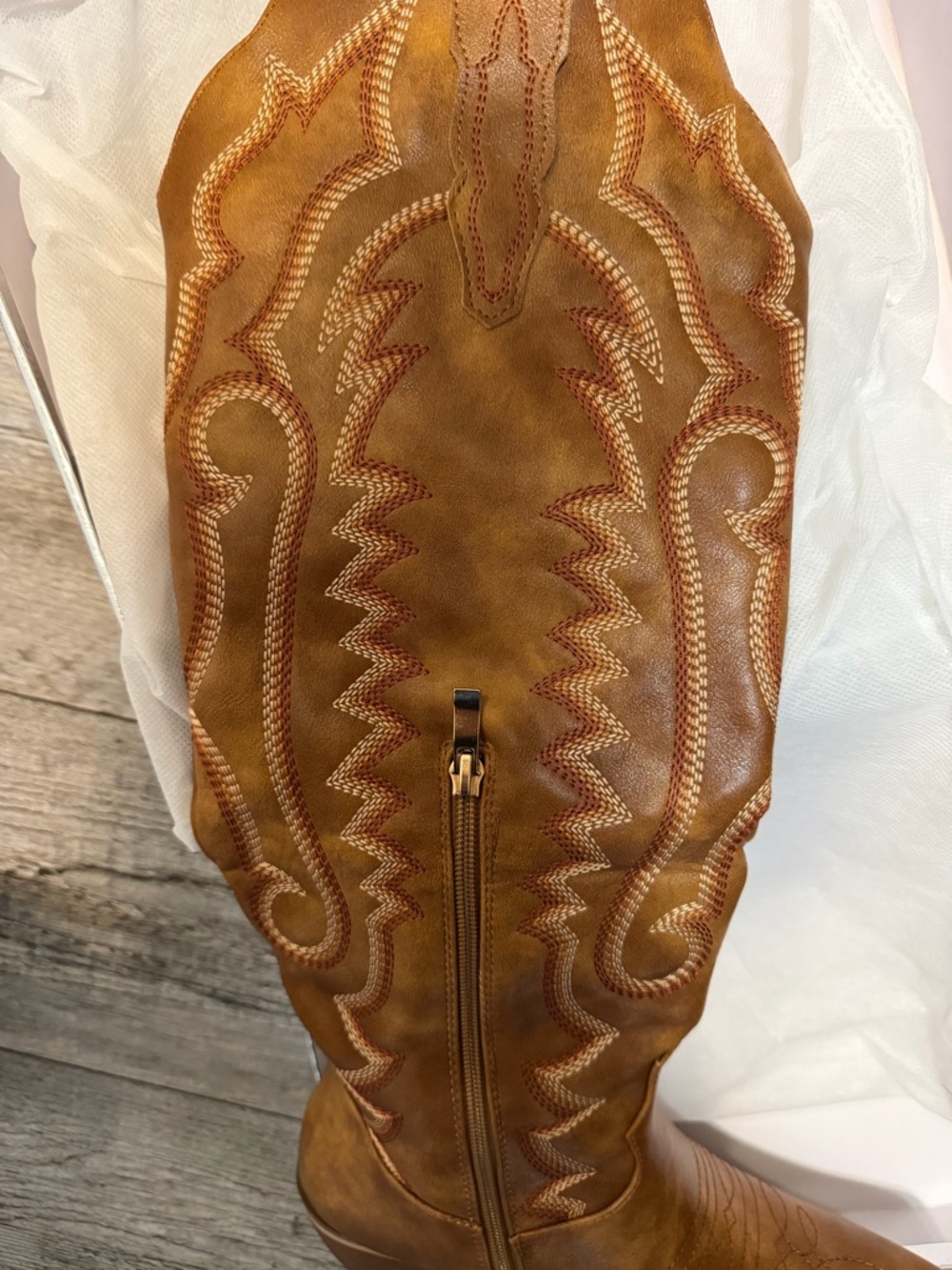 Women's Wet kiss Embroidered Heeled Western Boot